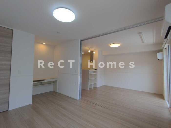 姫路市西今宿６丁目のハイツの居間・リビング