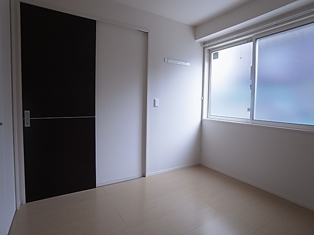 神戸市須磨区月見山町３丁目のアパート