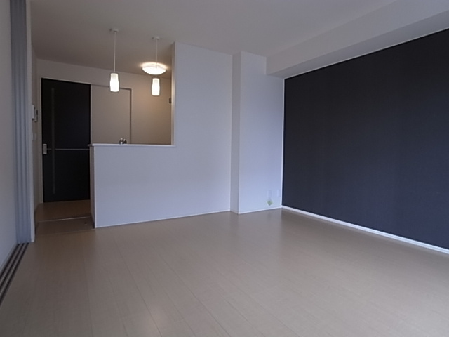 神戸市須磨区月見山町３丁目のアパート