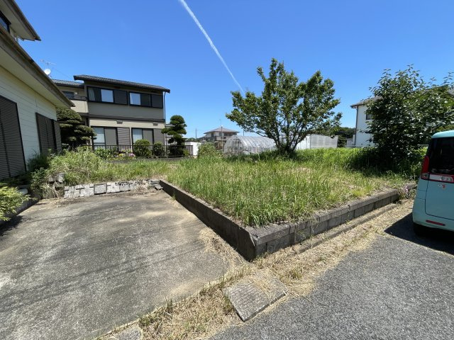 東金市下谷売り中古戸建ての庭