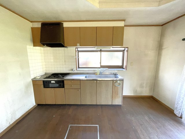 東金市下谷売り中古戸建てのキッチン