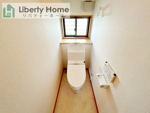 土浦市乙戸南２丁目　中古戸建のトイレ