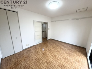 カネシマハイツの居間