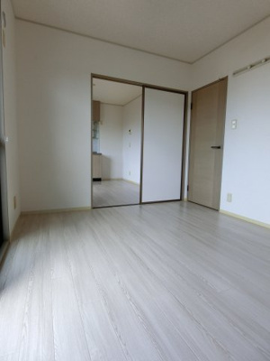 【寝室】 | サニーコート