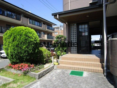 【エントランス】 | ヌーヴェルシャトー