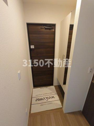 D-ROOM茜部本郷の玄関