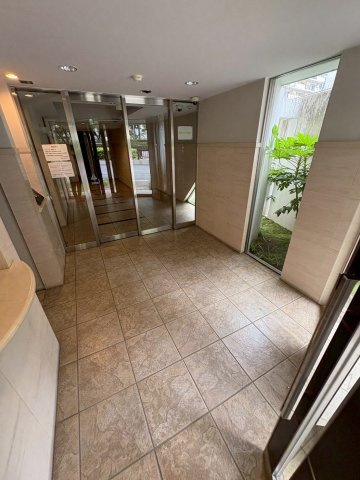 ラナップスクエア阿波座のロビー