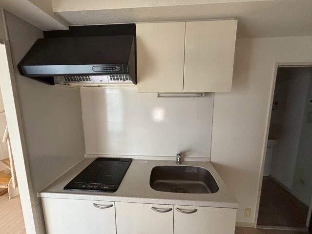 大阪市北区西天満３丁目の賃貸マンションのキッチン
