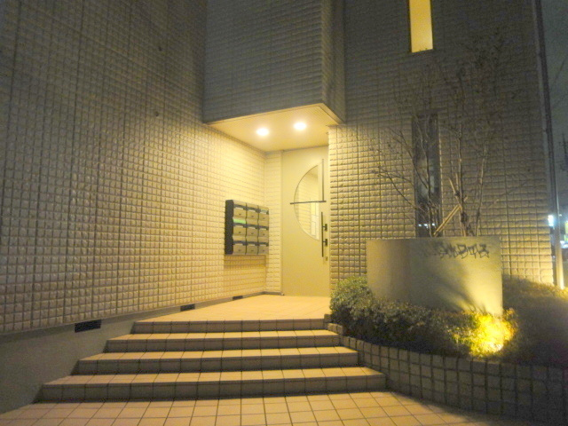 エーデルワイスのエントランス|★綺麗なエントランス★　★オートロック付き★