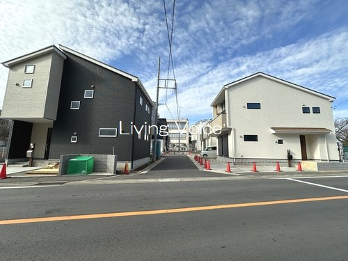 【外観】 | 【仲介手数料０円】茅ヶ崎市萩園　中古一戸建て　8号棟　 | 全体　茅ヶ崎市萩園　中古一戸建て　8号棟　