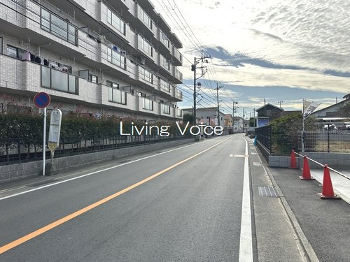 【前面道路含む現地写真】 | 【仲介手数料０円】茅ヶ崎市萩園　中古一戸建て　8号棟　 | 茅ヶ崎市萩園　中古一戸建て　8号棟　