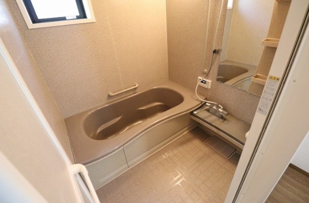 デルフィ参番館の浴室