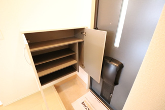 【玄関】 | ルミエール Ｋ