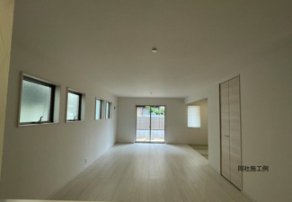 【居間・リビング】 | 【名古屋市北区楠3丁目309-1新築戸建5号棟】✨️仲介手数料無料！✨️楠小学校・楠中学校