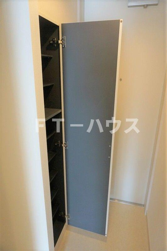 リブリ・Verdeの玄関