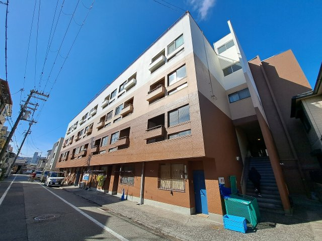 光南荘マンションの外観