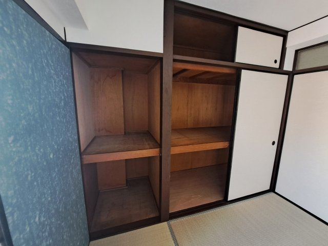 光南荘マンションの収納