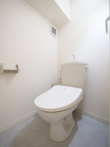 ソラーナよねぐらのトイレ|※写真は別の部屋のものです。