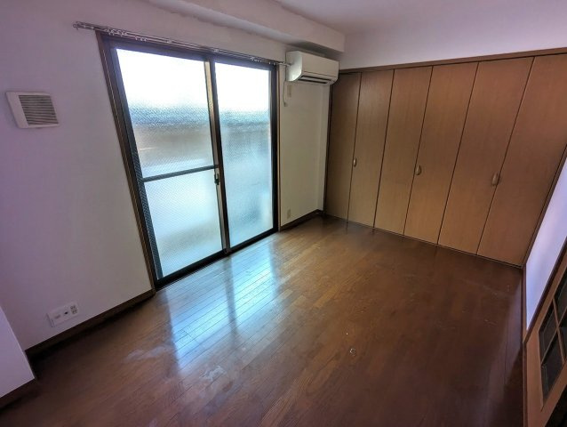 モン・シャトーの居間・リビング