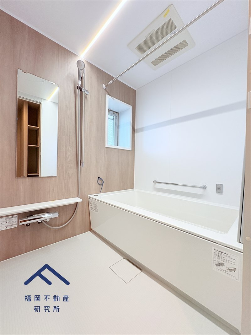 アンピール箱崎の浴室