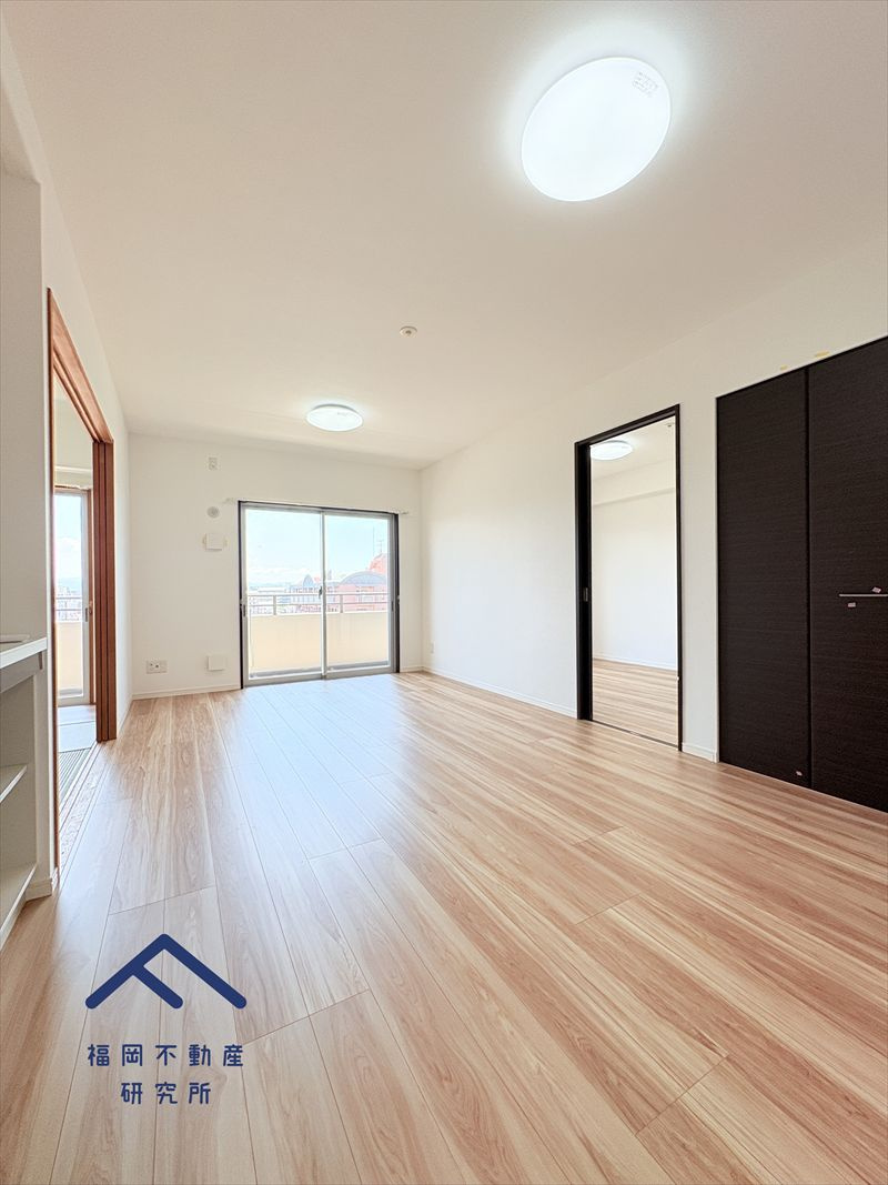 アンピール箱崎の居間・リビング