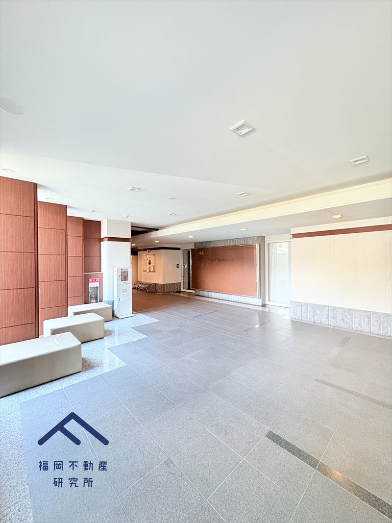 アンピール箱崎のエントランス