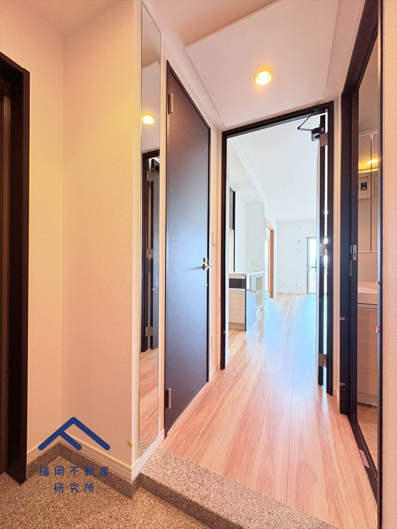 アンピール箱崎の玄関