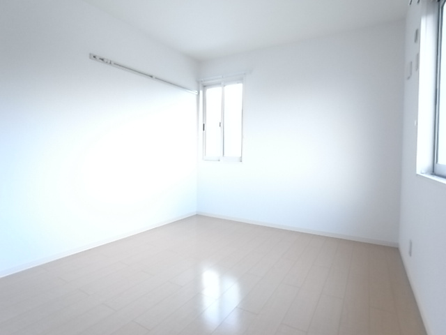 神戸市須磨区車字梨川のアパート