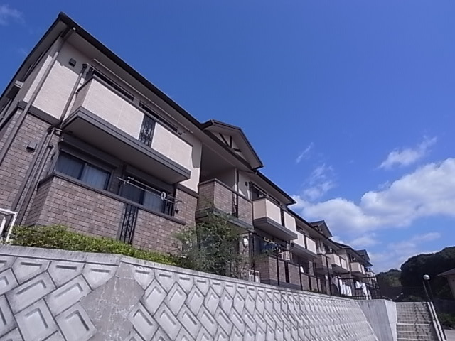 神戸市須磨区車字梨川のアパートの外観|外観