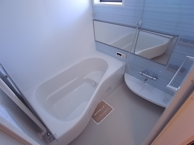 神戸市須磨区車字梨川のアパートの浴室|１坪の浴室