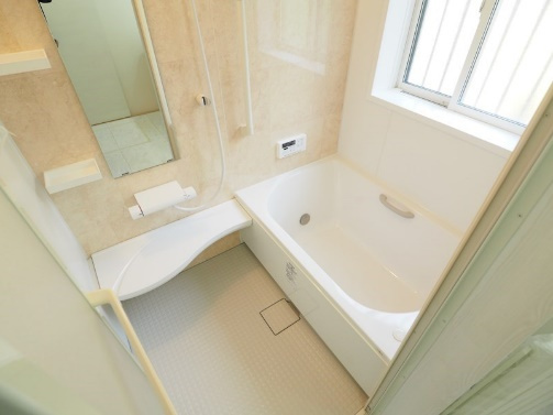 嬉しい窓付きバスルーム★