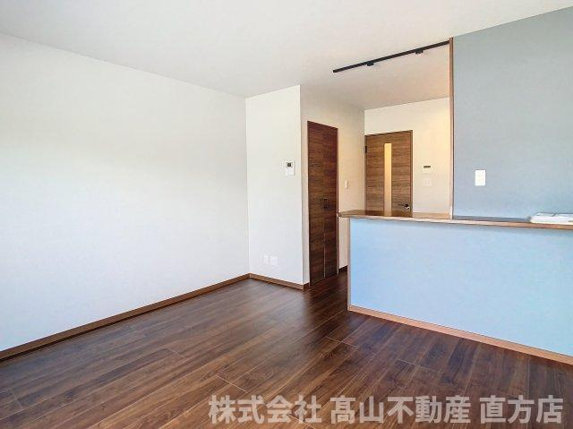 グランスタ馬場山Bコートの居間・リビング