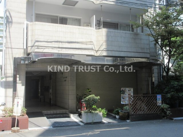 シティコートブランのエントランス|建物の内部です