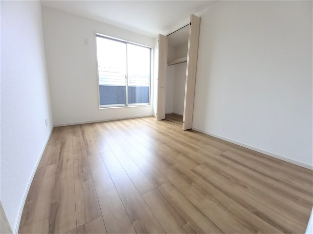 ■□■【錦町花ノ井　4号棟】　生活応援プレゼントキャンペーン実施中！■□■の洋室|◆4号棟参考プランです◆寝室以外にも、趣味のお部屋にもお使いいただけます♪　子供部屋や主寝室などお部屋の使い分けができ、家族で暮らしやすいです！