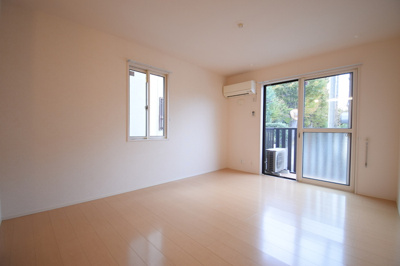 【居間・リビング】 | ドエル | リビングルーム １３．１帖