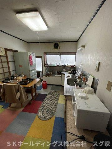 京都府京丹後市網野町島津 中古戸建のキッチン|キッチンでお料理をお楽しみください