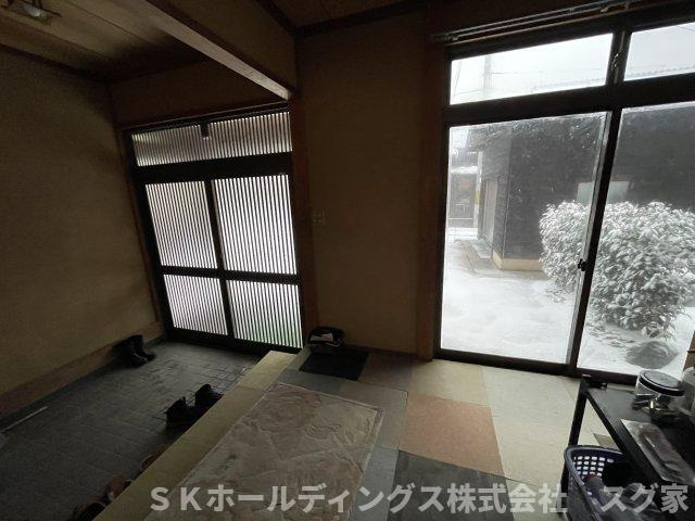 京都府京丹後市網野町島津 中古戸建の玄関