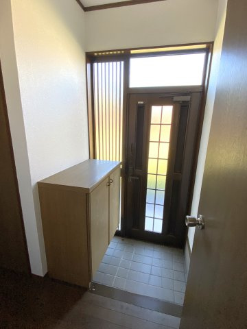 中村アパートの玄関