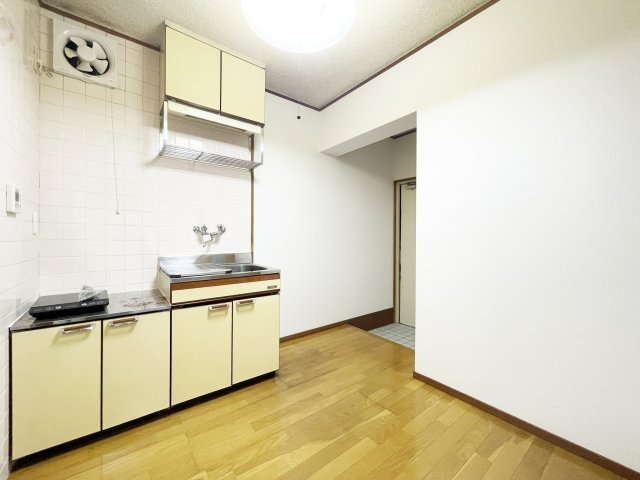 ブルーメ森井の居間・リビング