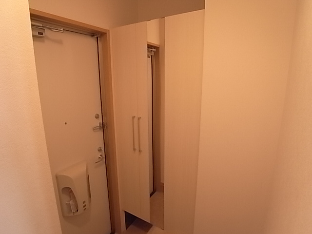 神戸市北区鈴蘭台北町３丁目のアパートの玄関|シューズボックス付き玄関