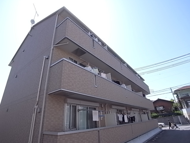 神戸市北区鈴蘭台北町３丁目のアパートの外観