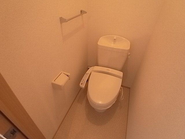 神戸市北区鈴蘭台北町３丁目のアパートのトイレ|ウォシュレット付トイレ