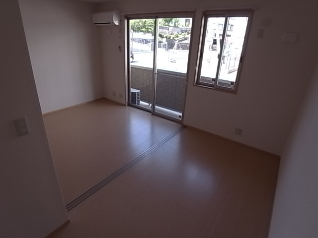 神戸市北区鈴蘭台北町３丁目のアパートの内装|洋室