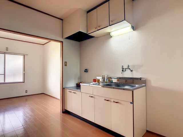 直方市大字植木のアパートのキッチン