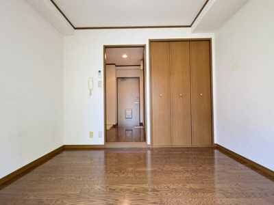 【寝室】 | サニーテラスハイネ | 使い勝手のいい寝室です