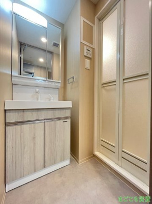 【独立洗面台】 | ラグゼナなんば南