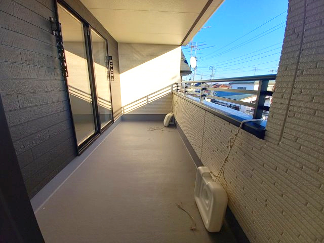 ◇内郷高坂町　2期　自慢したくなる、ハイセンスなデザイン♪　◇の独立洗面台|同施工◆洗面所の写真です◆　使い勝手の良い洗面台は、奥様の身支度の時間も楽しくなりそうですね。　洗面台がシャワー付きだと洗面・洗髪・メイクができるので、お急ぎの時でも便利です☆