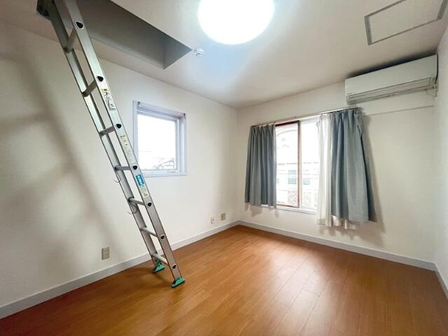 別の部屋参照
