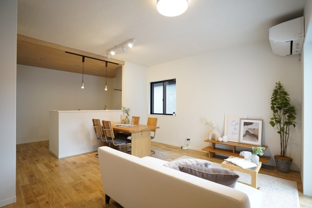 【価格改定】乙訓郡大山崎町円明寺鳥居前のダイニング