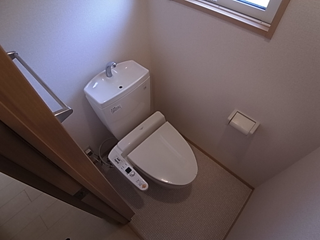 神戸市北区谷上南町のアパートのトイレ|ウォッシュレット付トイレ